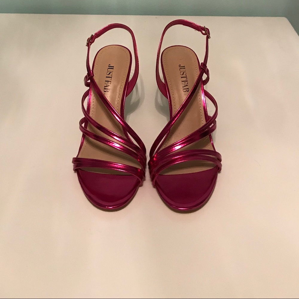 Never worn hot pink heels